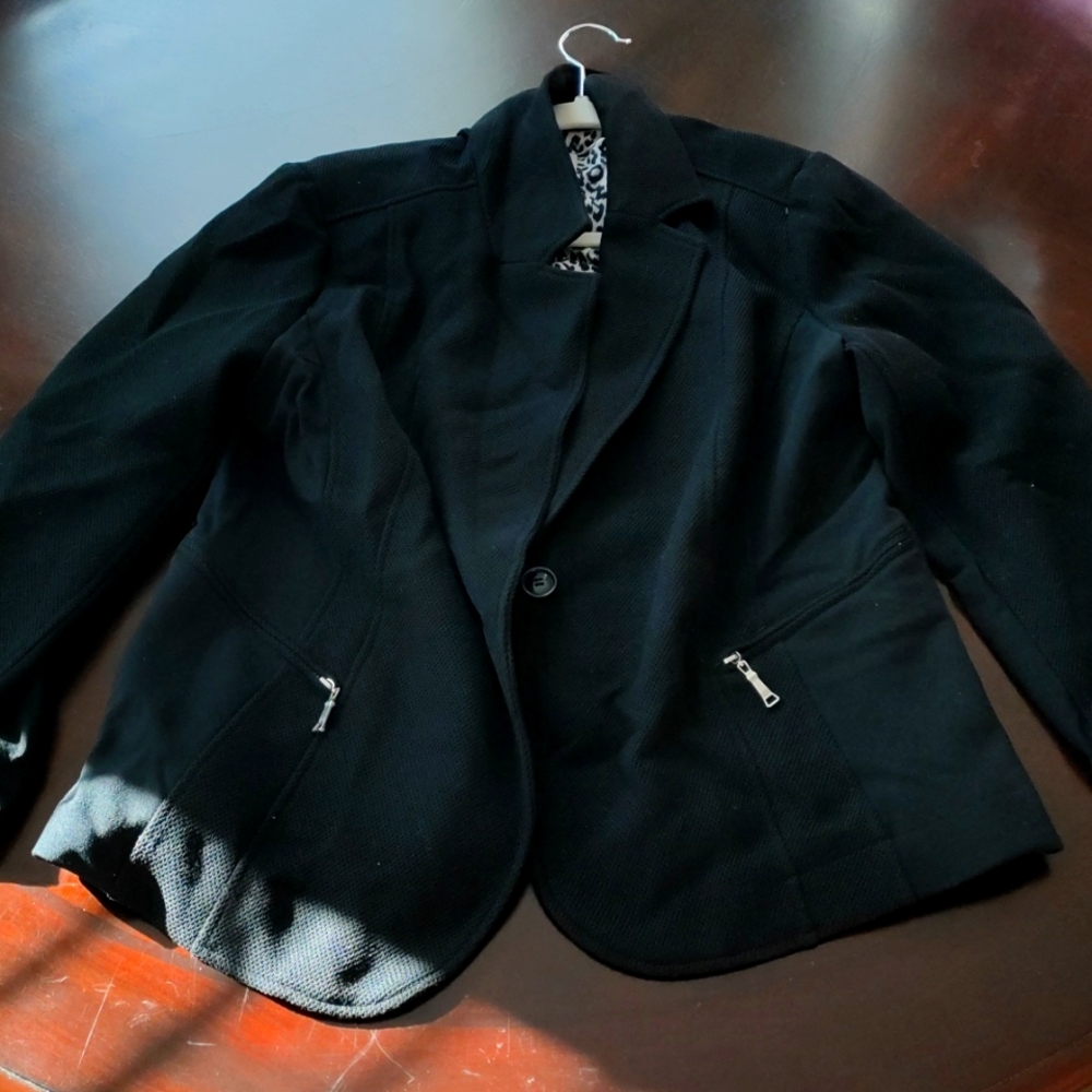Chico's black blazer with leopard print lining